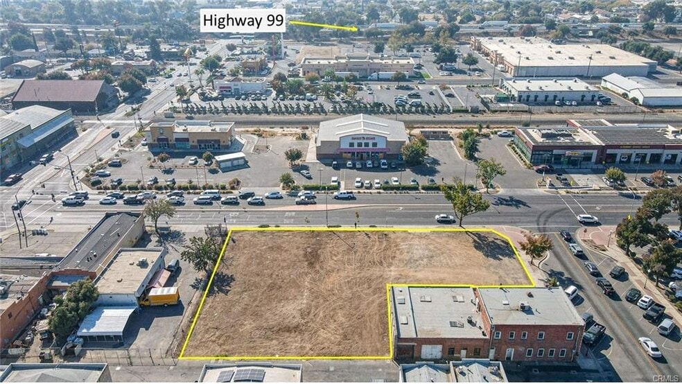 375 W 16th St, Merced, CA for lease - Building Photo - Image 3 of 15