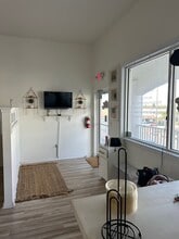 213 S 2nd St, Flagler Beach, FL for lease Interior Photo- Image 2 of 6