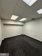 711-719 Montgomery Ave, Narberth, PA for lease Building Photo- Image 2 of 5