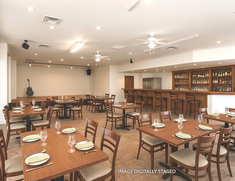 923 C St, San Rafael, CA à vendre - Photo du bâtiment - Image 2 de 6