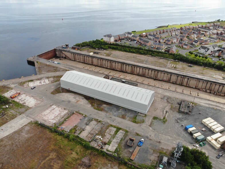 Port Glasgow Rd, Greenock à louer - Photo du bâtiment - Image 2 de 8