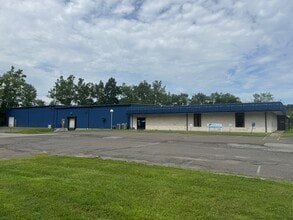 35 Industrial Park Pl, Middletown, CT for lease Interior Photo- Image 2 of 2