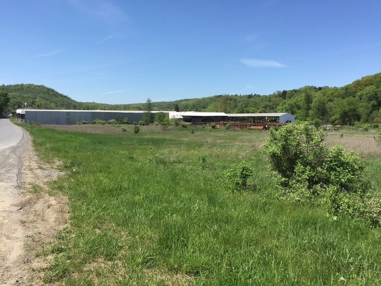 50 Cooper Rd, Curwensville, PA à vendre - Photo du bâtiment - Image 2 de 5