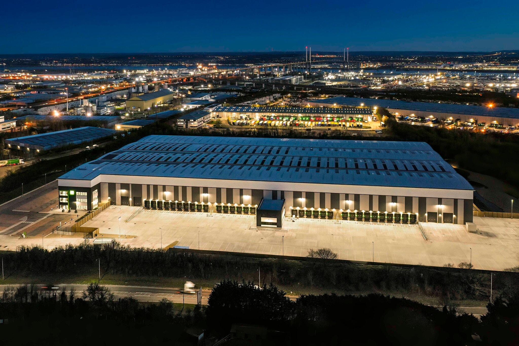 Arterial Rd, Purfleet-On-Thames à louer Photo principale- Image 1 de 11