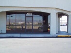 500-640 S Decatur Blvd, Las Vegas, NV for lease Interior Photo- Image 2 of 15