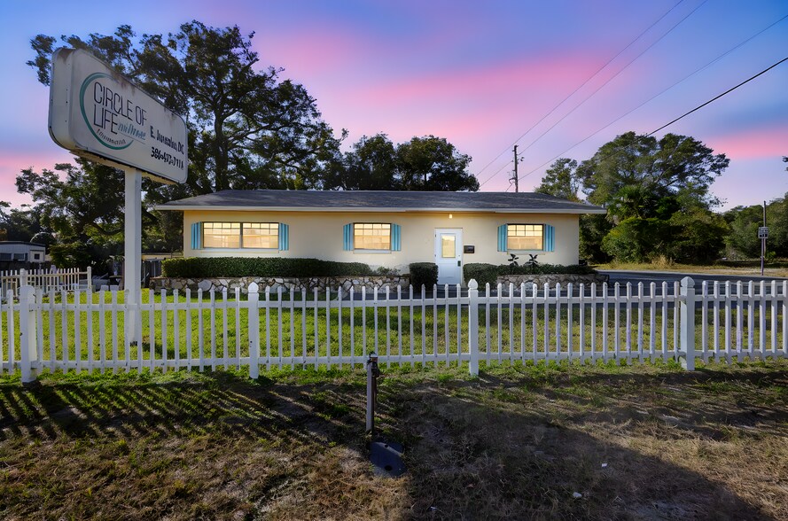 1995 N Volusia Ave, Orange City, FL à vendre - Photo du bâtiment - Image 2 de 28