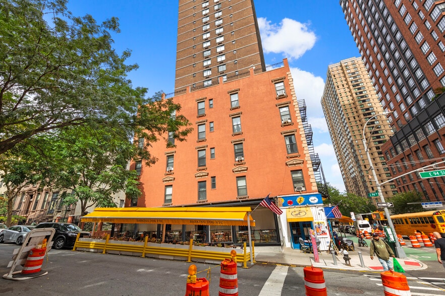 1678 3rd Ave, New York, NY for sale - Building Photo - Image 3 of 8