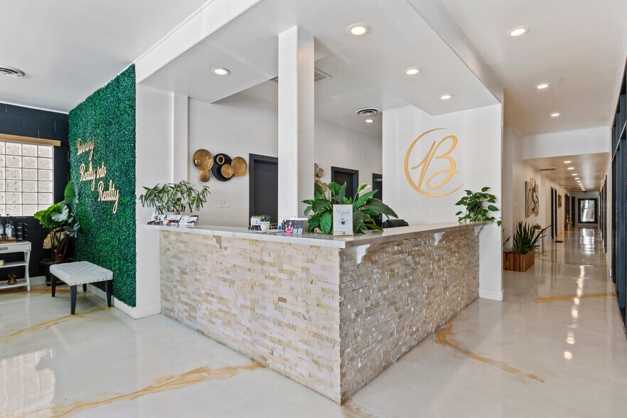 823 15th St, Modesto, CA à louer - Photo du bâtiment - Image 3 de 16