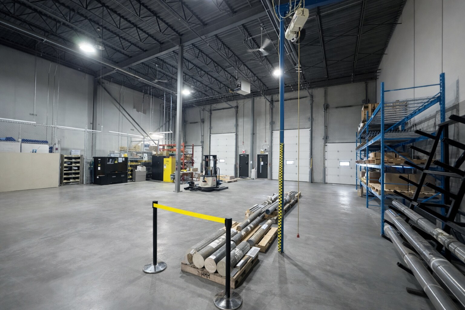 902-954 55th Ave NE, Calgary, AB for lease Interior Photo- Image 1 of 6