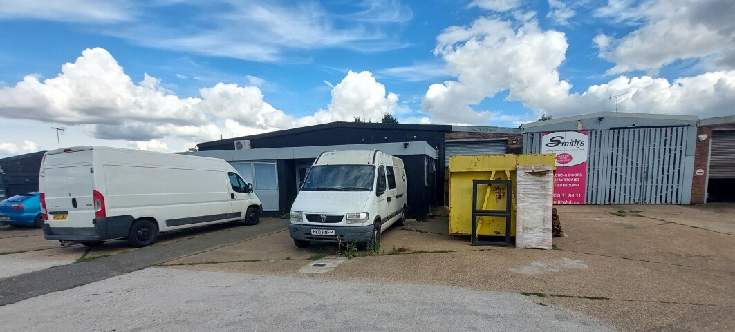 5 Robert Way, Wickford à louer Photo du bâtiment- Image 1 de 3