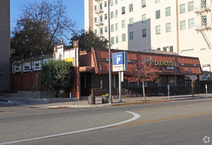 831 Van Ness Ave, Fresno, CA for sale - Primary Photo - Image 1 of 1