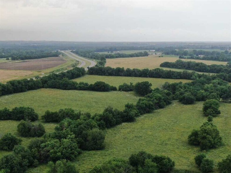 Highway 52, Butler, MO à vendre - Photo du bâtiment - Image 2 de 11