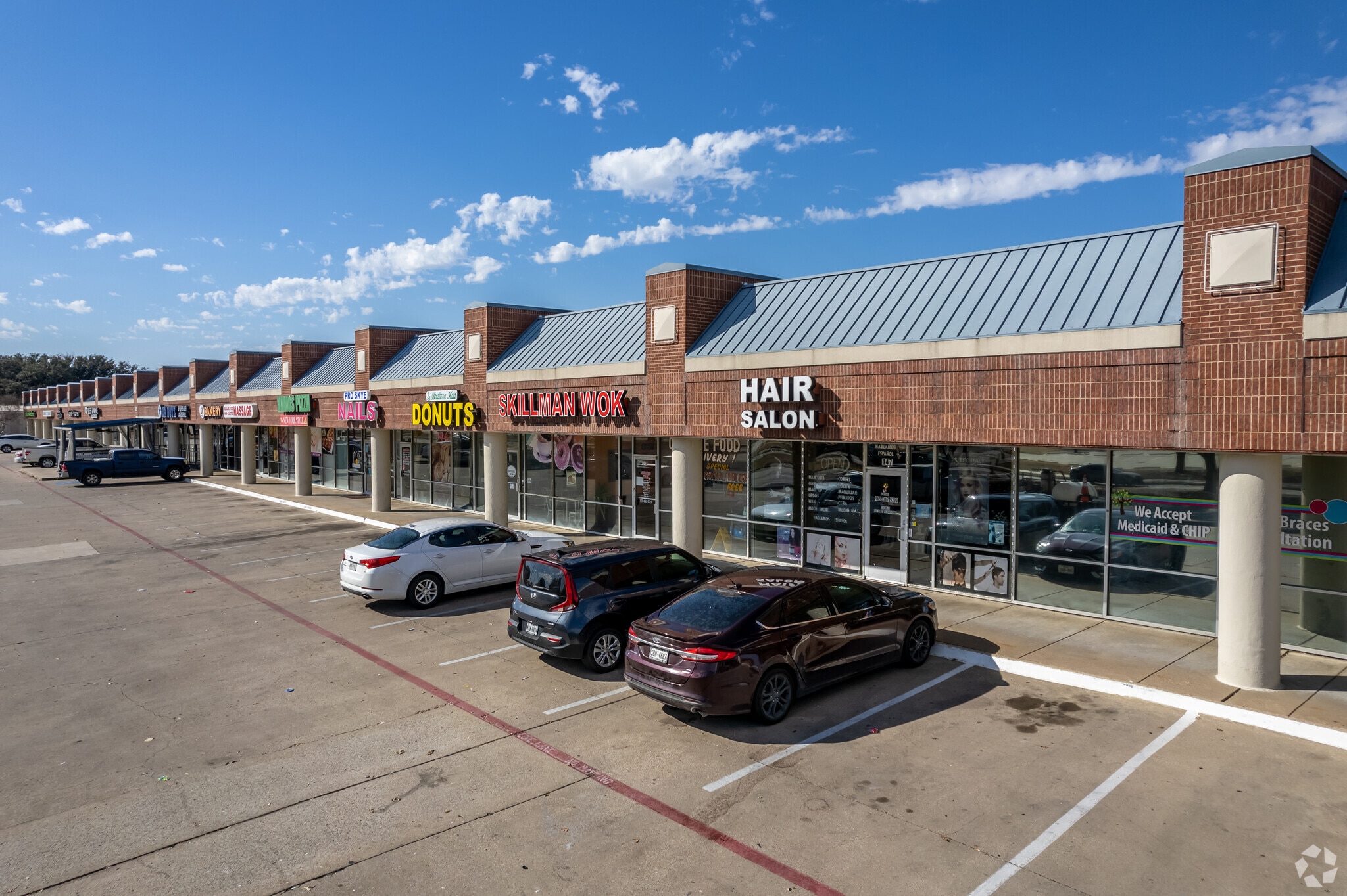 565 W Oates Rd, Garland, TX for sale Primary Photo- Image 1 of 14