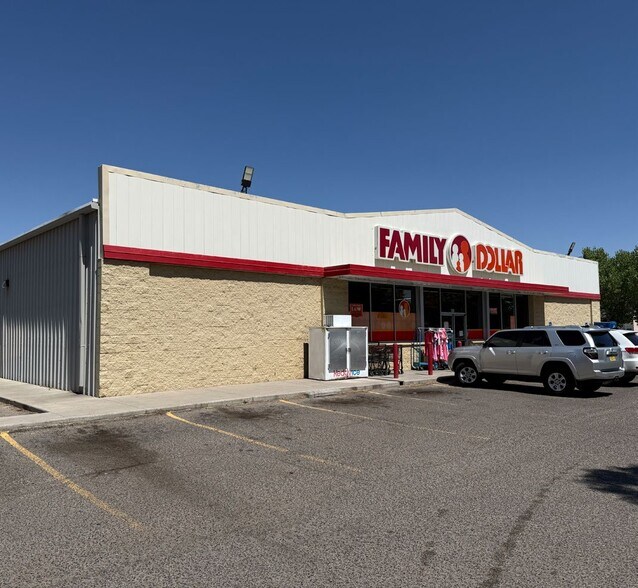 411 Nm-314 Rd S, Los Lunas, NM à vendre - Photo du bâtiment - Image 2 de 7