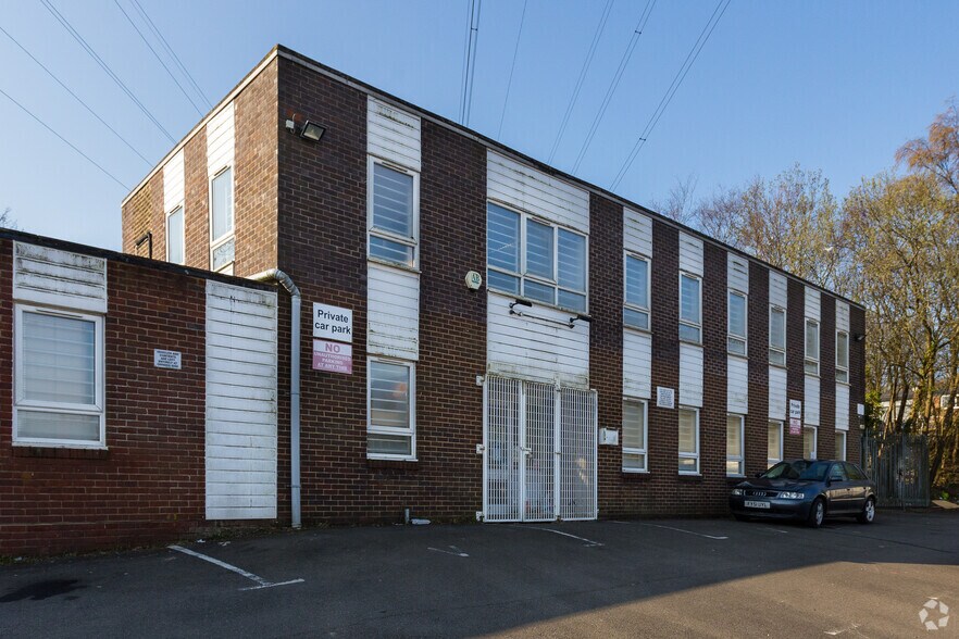 15 Burgess Rd, Hastings à louer - Photo du bâtiment - Image 3 de 8