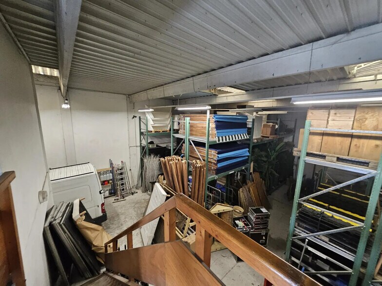 Flex in Moissy-Cramayel for lease - Building Photo - Image 2 of 5