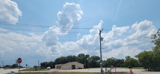 More details for 23608 Tx-36, Damon, TX - Retail for Sale