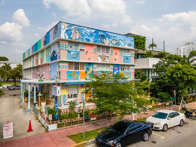 Plus de détails pour 1680 James Ave, Miami Beach, FL - Services hôteliers à vendre