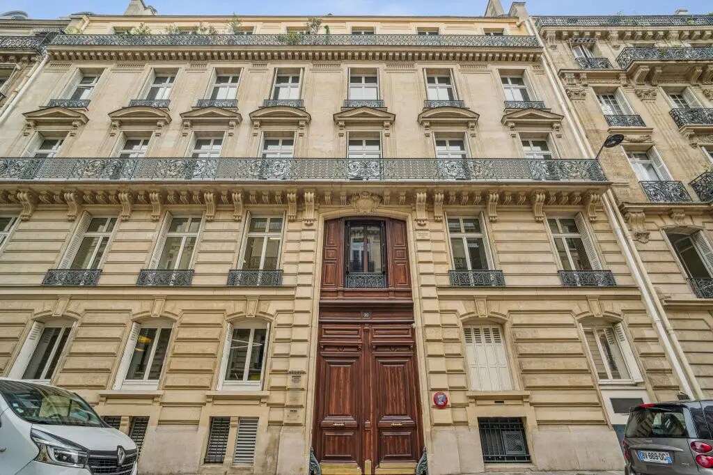 22 Rue De Madrid, Paris for lease Building Photo- Image 1 of 8