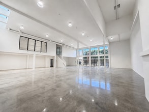 250 Dore St, San Francisco, CA for lease Interior Photo- Image 2 of 14