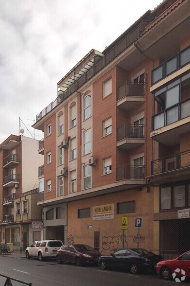 Calle Olivares, 7, Talavera de la Reina, Toledo à vendre - Photo du bâtiment - Image 2 de 2