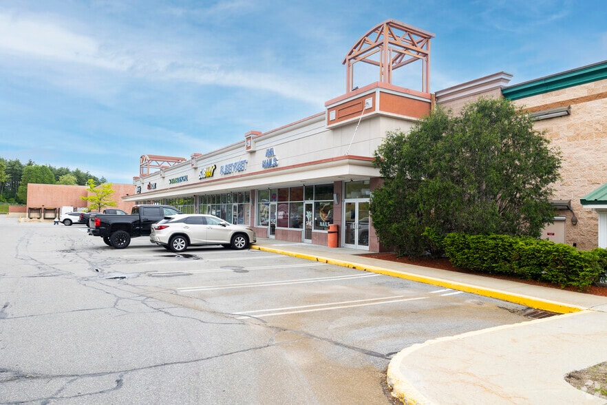 100 Nashua Mall, Nashua, NH for lease - Building Photo - Image 2 of 12