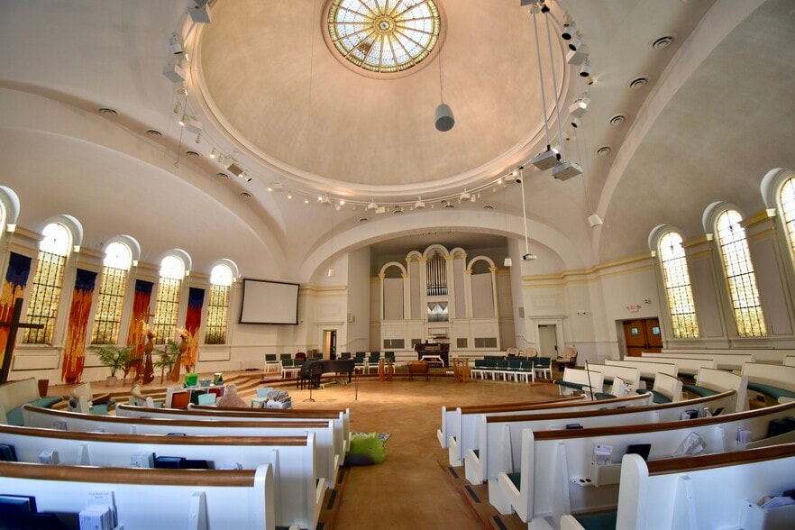 145 Capital Ave NE, Battle Creek, MI for sale - Building Photo - Image 3 of 25