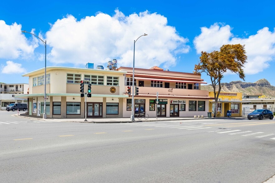567 Kapahulu Ave, Honolulu, HI for sale - Building Photo - Image 2 of 10