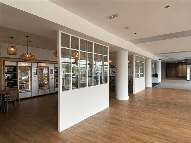 Bureau dans Ivry-sur-Seine à louer - Photo intérieure - Image 2 de 11