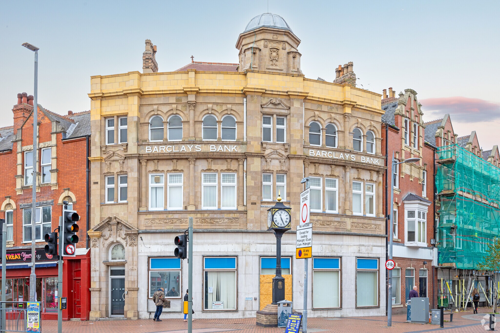 30-32 Bridge St, Worksop for lease Primary Photo- Image 1 of 3