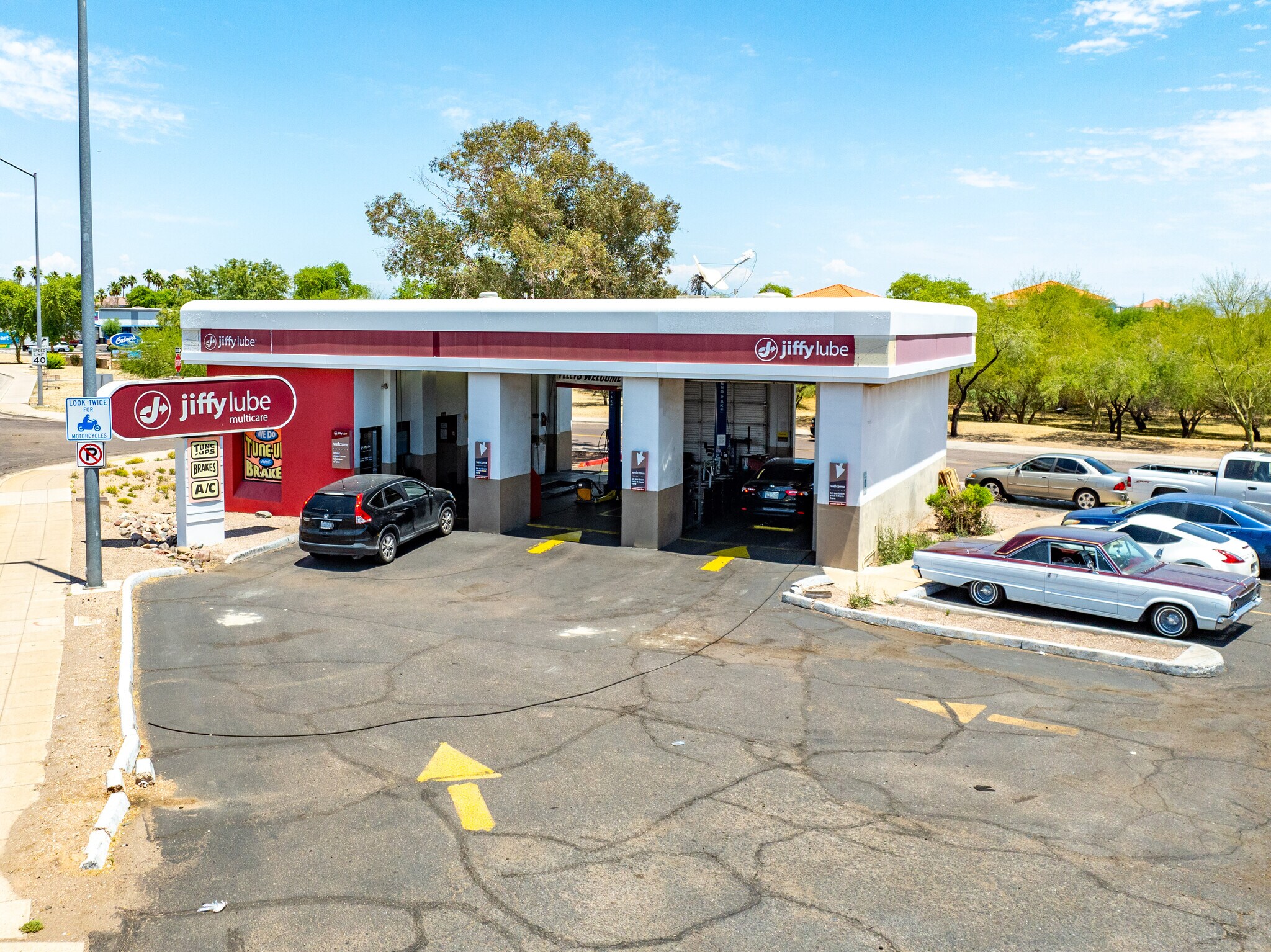 1945 S Country Club Dr, Mesa, AZ for sale Building Photo- Image 1 of 8