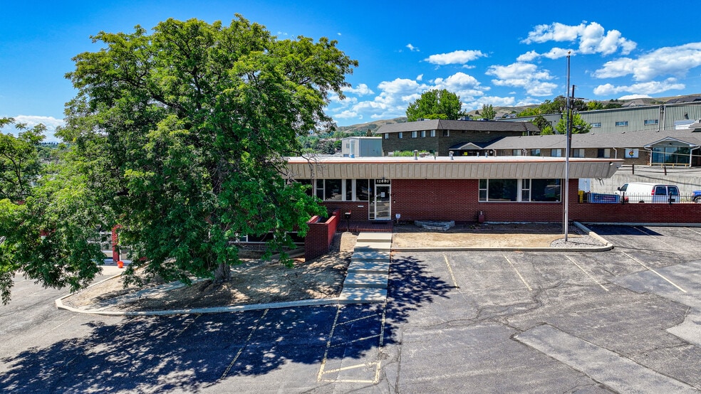 12600 W Cedar Dr, Lakewood, CO for sale - Building Photo - Image 3 of 7