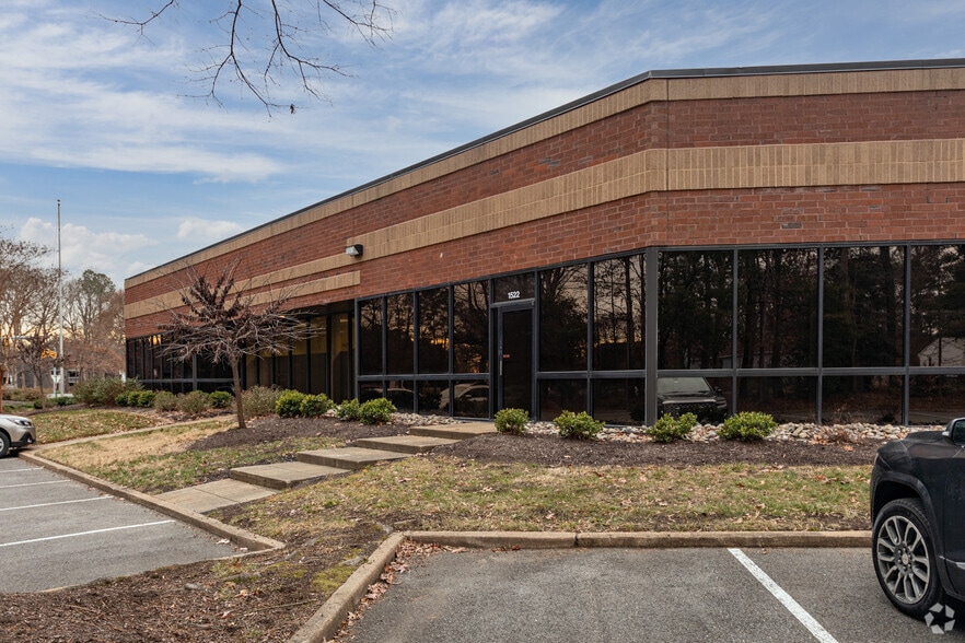 1540-1590 E Parham Rd, Richmond, VA for lease - Building Photo - Image 3 of 4