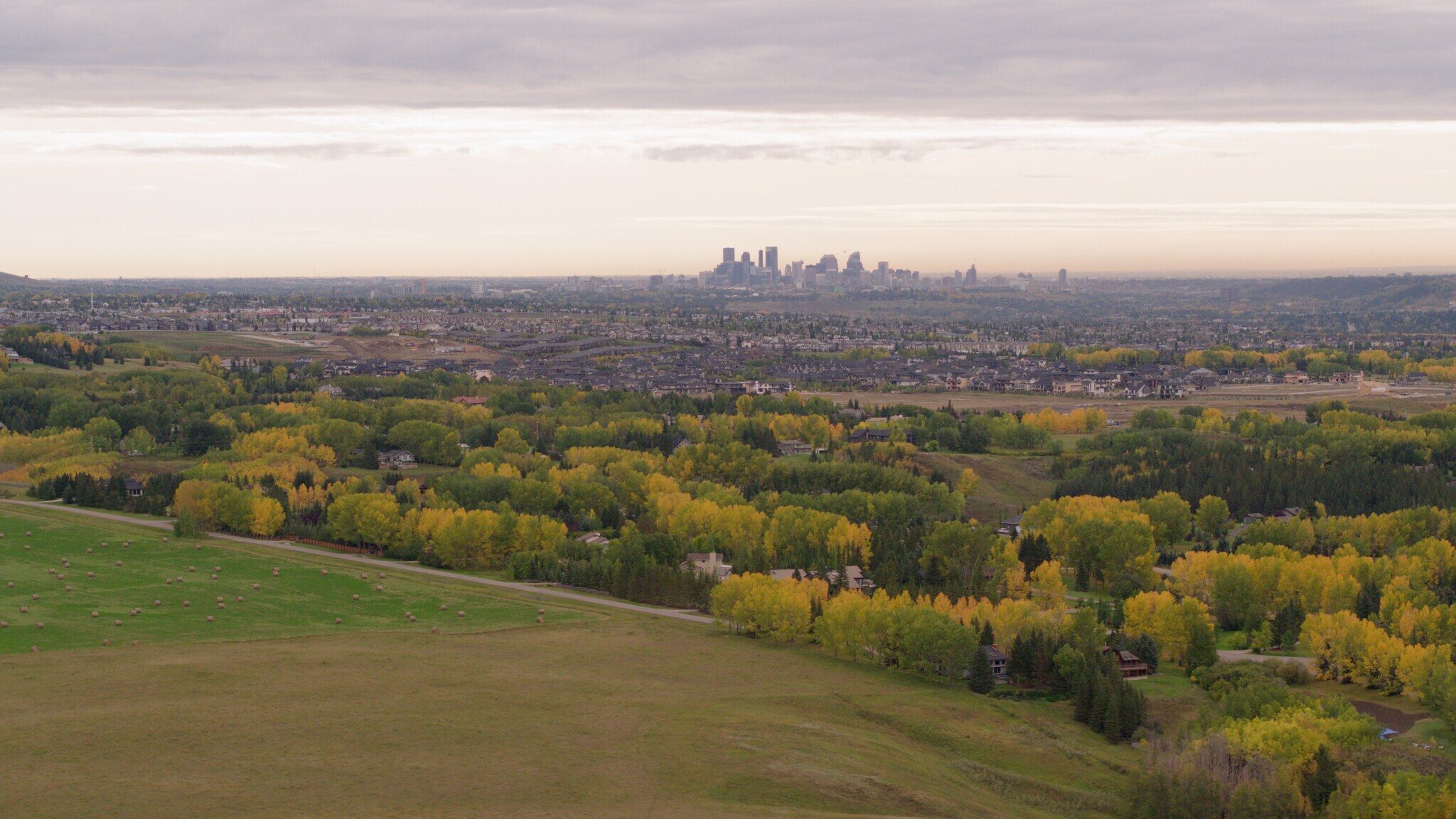 Woodland Rd, Rocky View C, AB à vendre Photo principale- Image 1 de 1