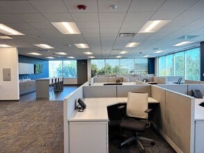 5500 Pearl St, Rosemont, IL for lease Interior Photo- Image 2 of 8