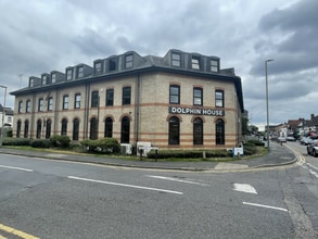 103 Frimley Rd, Camberley for lease Building Photo- Image 1 of 3