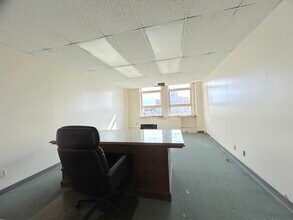 175 Main St, White Plains, NY for lease Interior Photo- Image 1 of 4