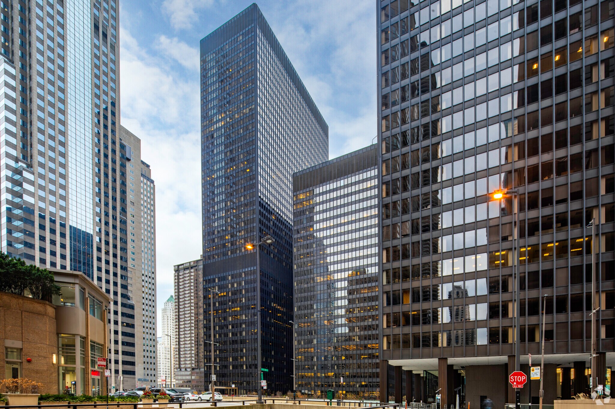 225 N Michigan Ave, Chicago, IL à louer Photo principale- Image 1 de 18