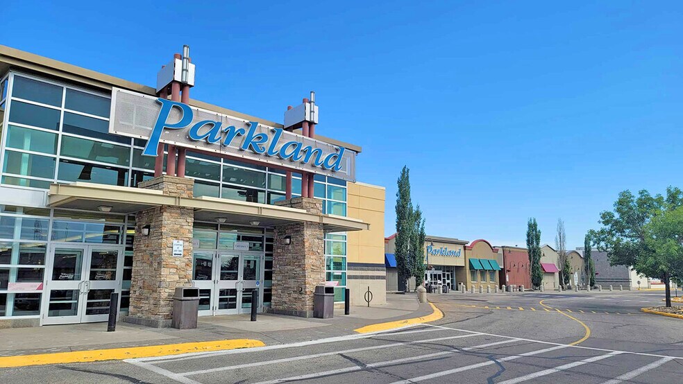 6359 50 Av, Red Deer, AB à louer - Photo du bâtiment - Image 1 de 10