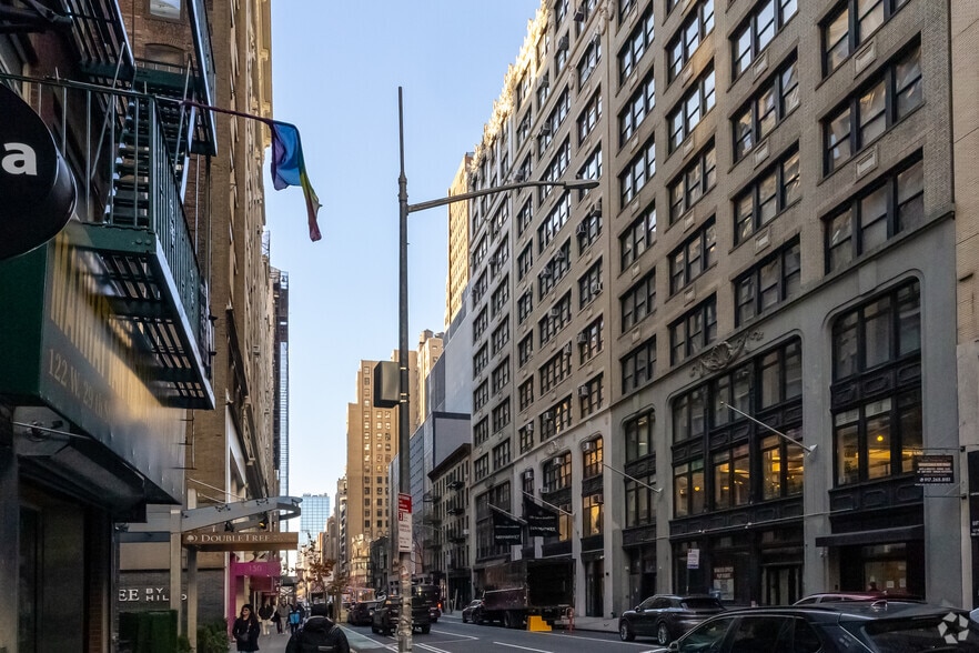 145 W 29th St, New York, NY for lease - Building Photo - Image 3 of 9