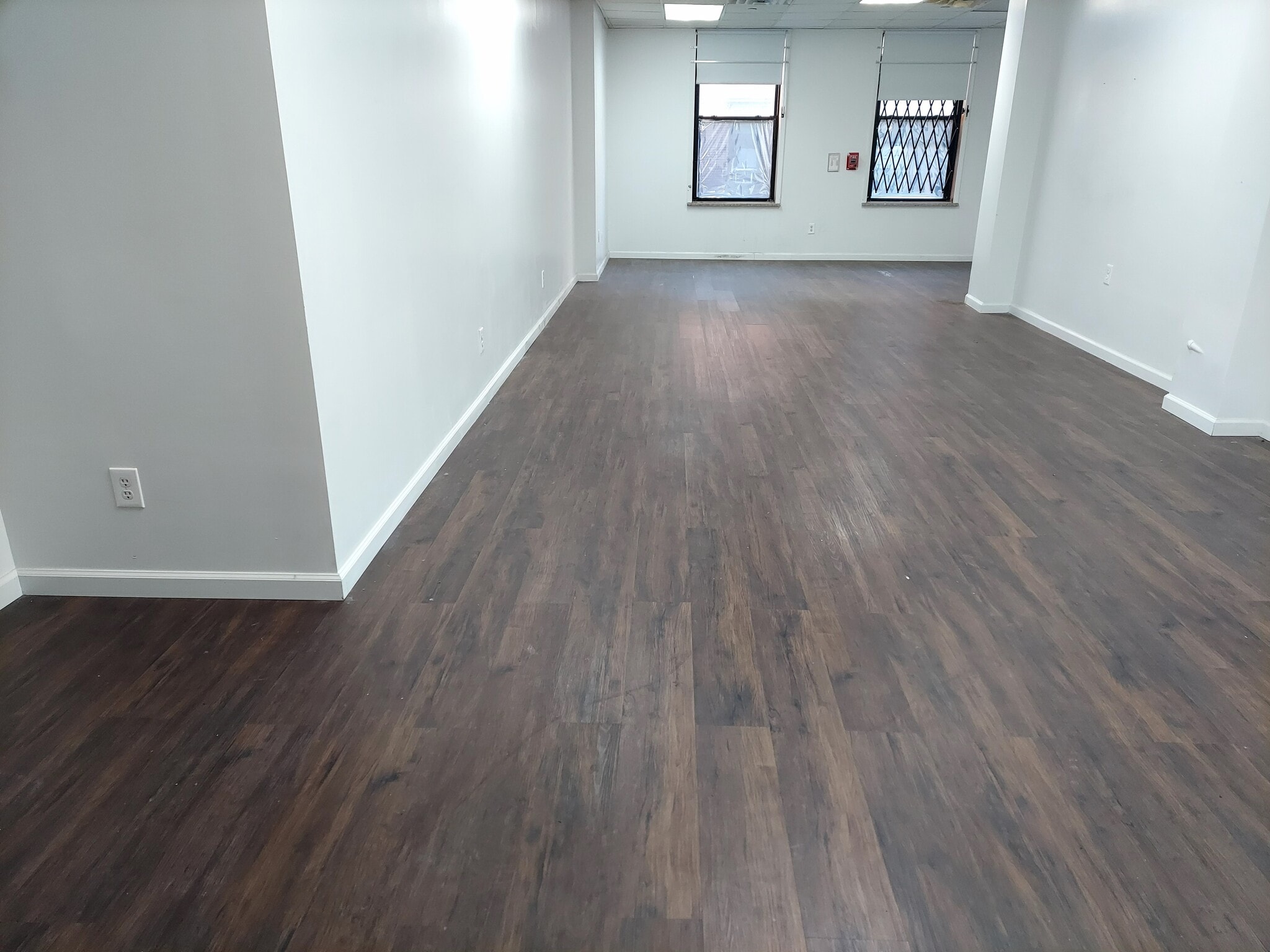 118-122 Baxter St, New York, NY for lease Interior Photo- Image 1 of 2