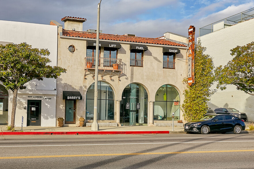 7373 Beverly Blvd, Los Angeles, CA à vendre - Photo du bâtiment - Image 1 de 1