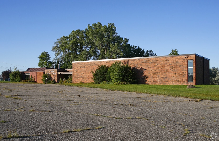 14020 County Road 5, Burnsville, MN for sale - Primary Photo - Image 1 of 1
