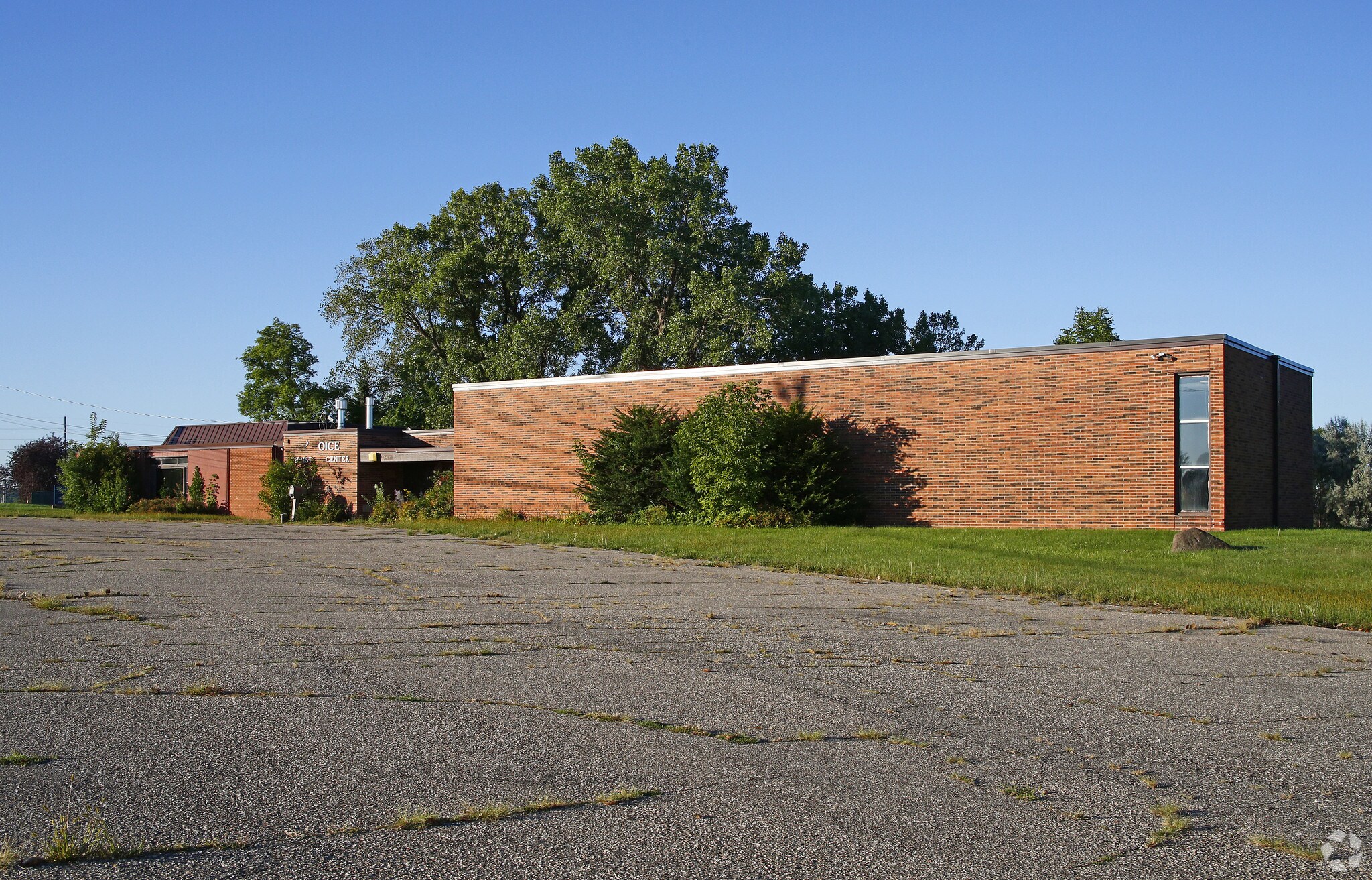 14020 County Road 5, Burnsville, MN à vendre Photo principale- Image 1 de 2