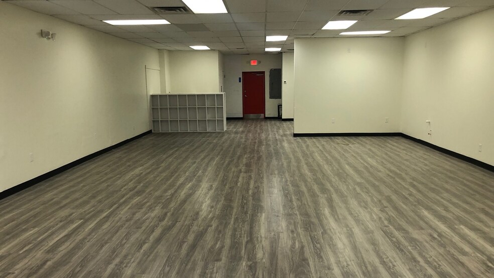 4555 St Johns Ave, Jacksonville, FL à louer - Photo intérieure - Image 2 de 6