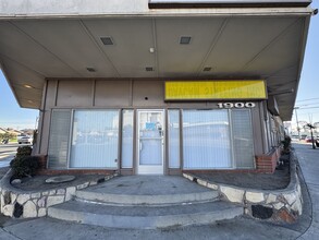 1900-1910 W Redondo Beach Blvd, Gardena, CA for lease Building Photo- Image 1 of 7