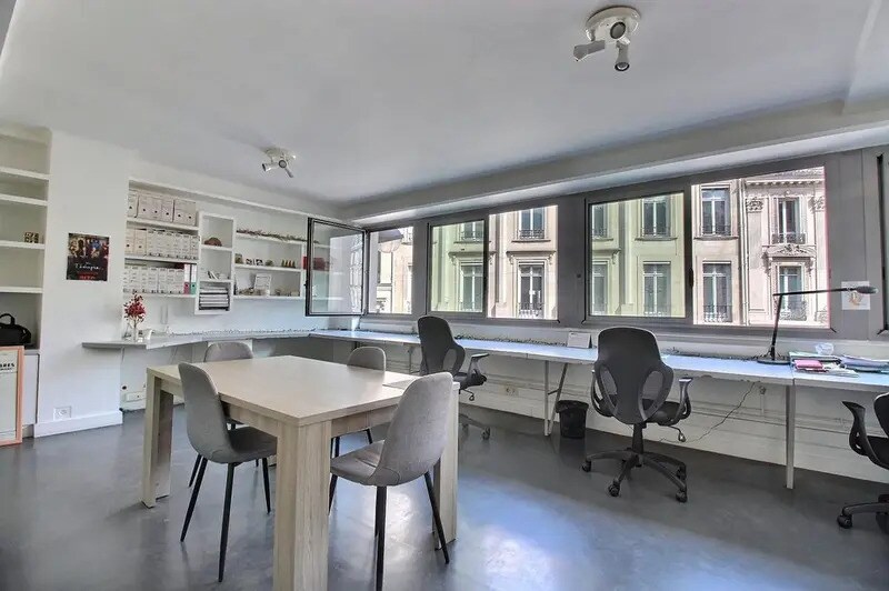27 Rue Joubert, Paris à louer - Photo intérieure - Image 1 de 6