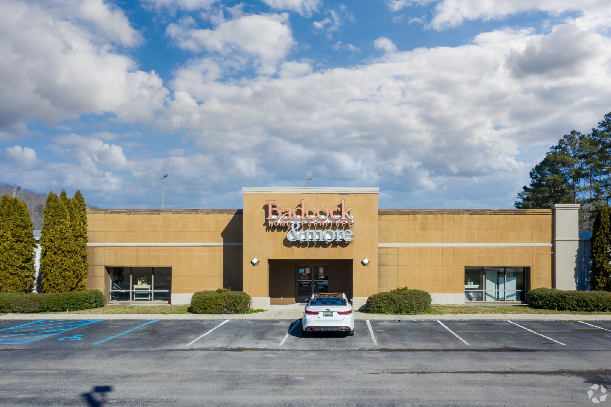 2000 Clowdus Dr, Oneonta, AL à vendre Photo principale- Image 1 de 18