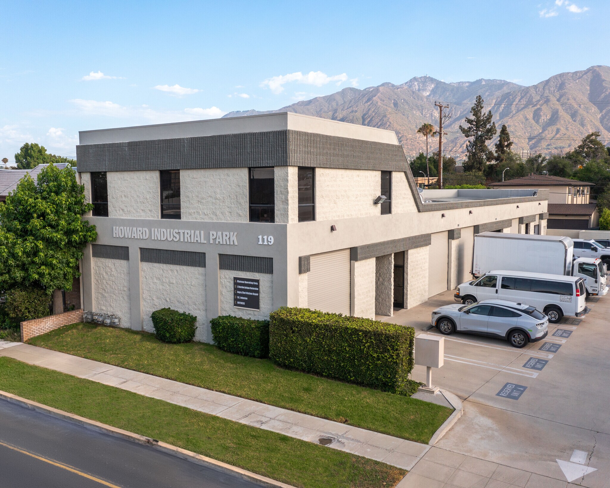 119-127 La Porte St, Arcadia, CA à louer Photo principale- Image 1 de 4