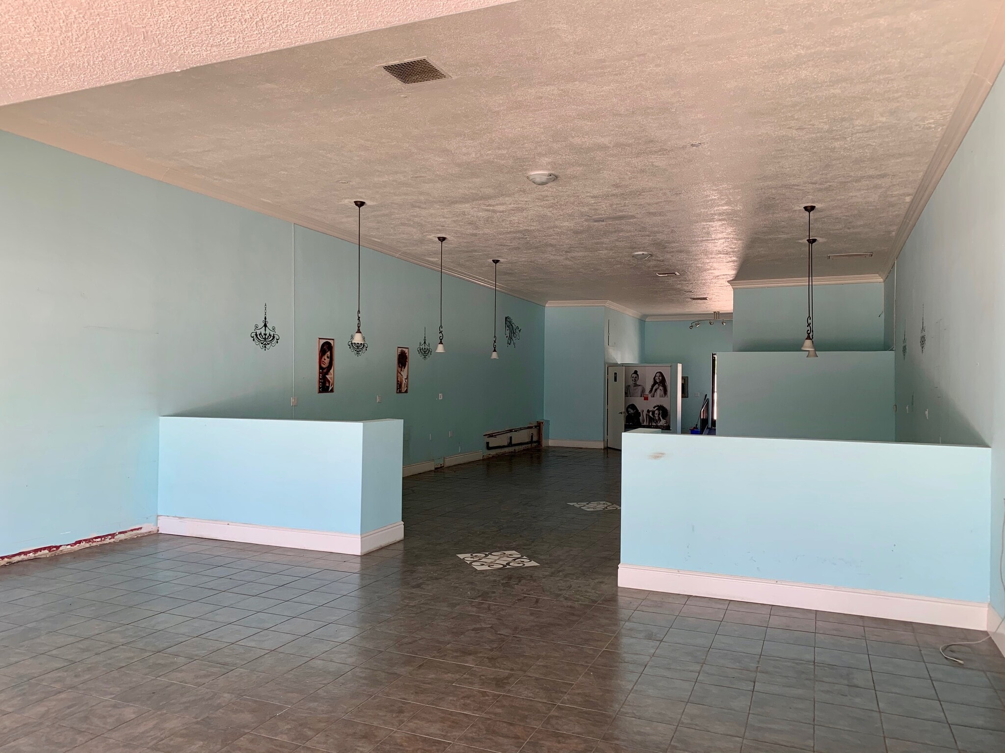 3311-3317 W Burbank Blvd, Burbank, CA for lease Building Photo- Image 1 of 9